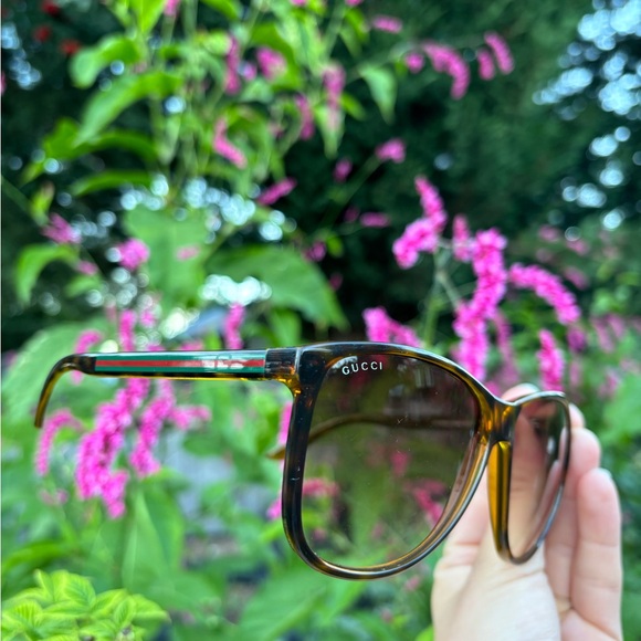 Gucci Brown Gradient Lens Sunglasses with Blue Case - Picture 10 of 14